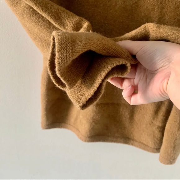 Uniqlo U wool sweater - Picture 2 of 5